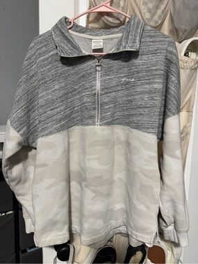 Women’s vs pink  Half-Zip Pullover Sweater in Gray and Cream